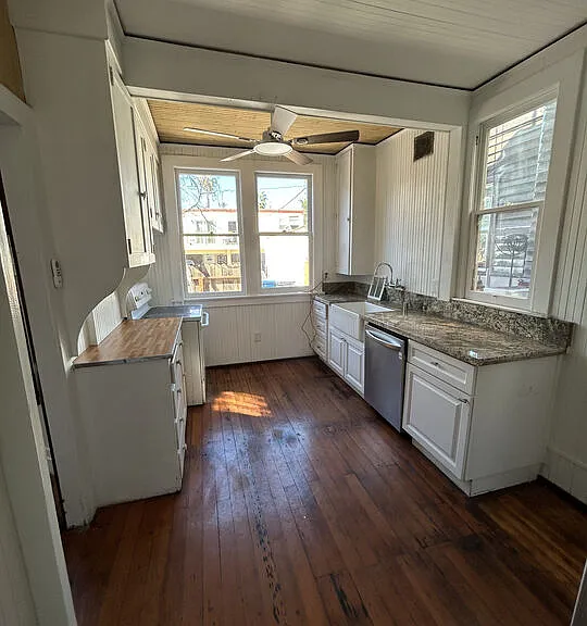 49 Dudley Ave — Photo 11