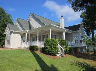 3182 Crescent Crest Dr, Wedowee, AL 36278