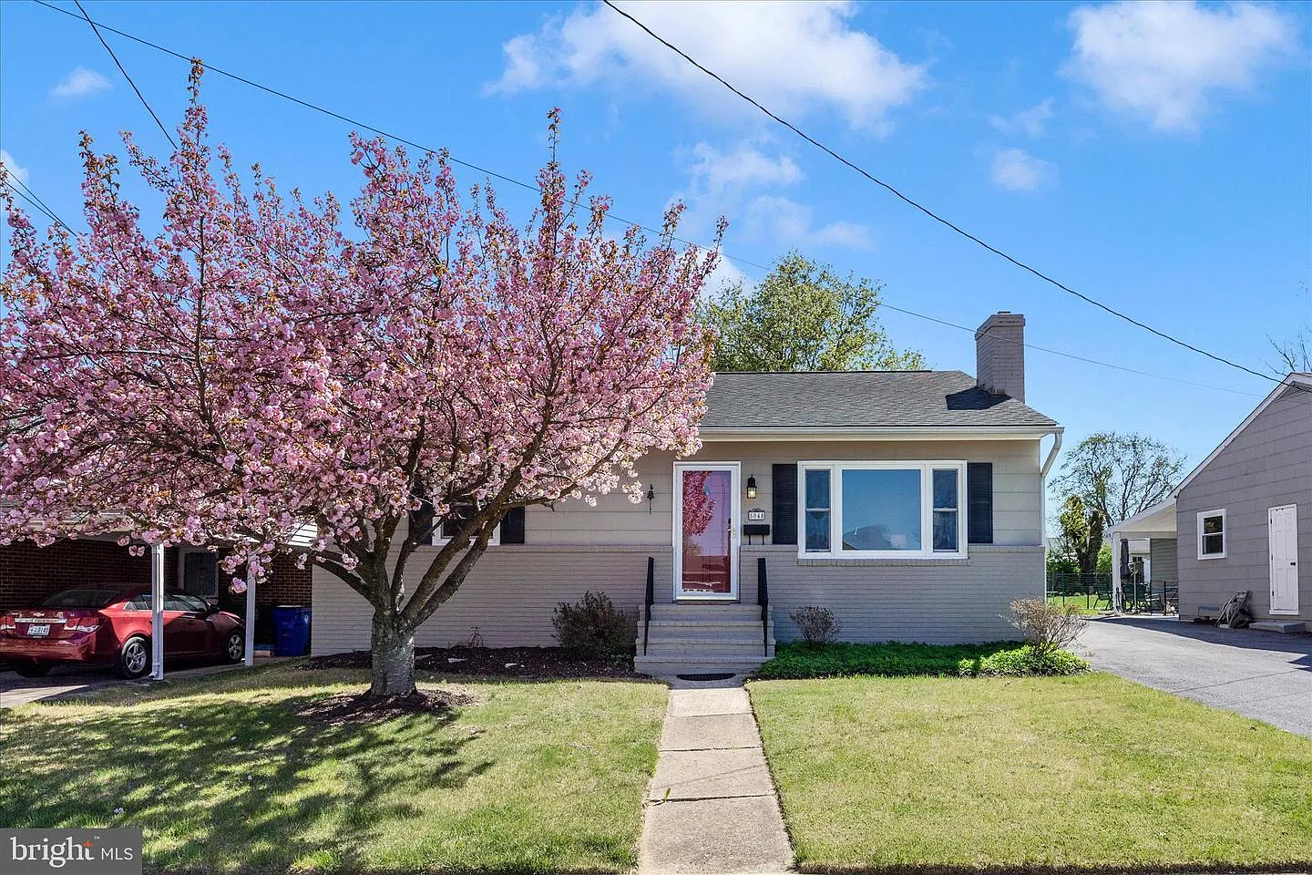 504 Valley St photo 1