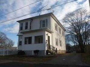 96 Lyman Ave, Warwick, RI 02888