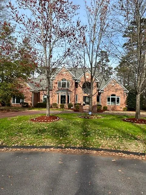403 Prestwick Dr