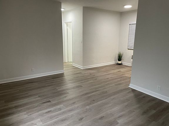 5th image of 218 Antiquera Ave #6