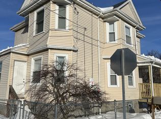 1762 Rodman St #1, Fall River, MA 02721