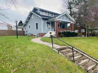 705 W Welsh St, Williamsburg, IA 52361
