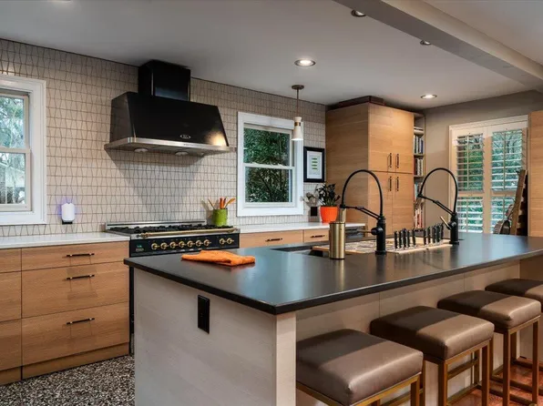 1217 Antigua Dr, Mount Pleasant, SC 29464