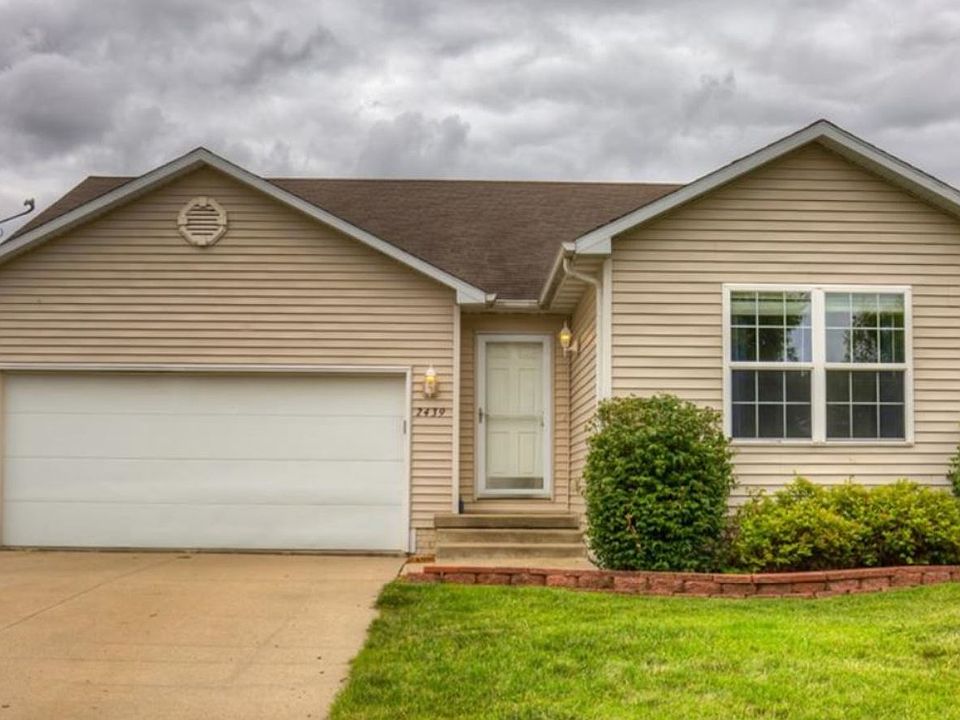2nd image of 2439 Whispering Ridge Dr