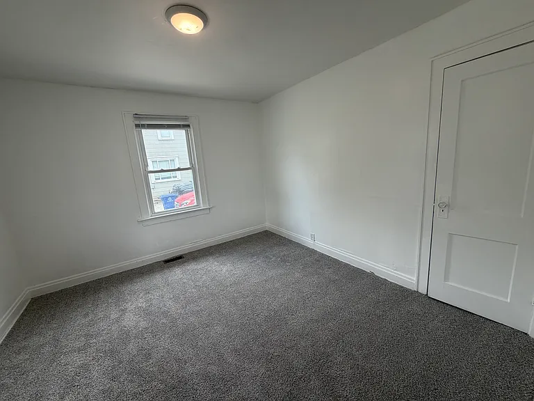167 Benfield Ave — Photo 8