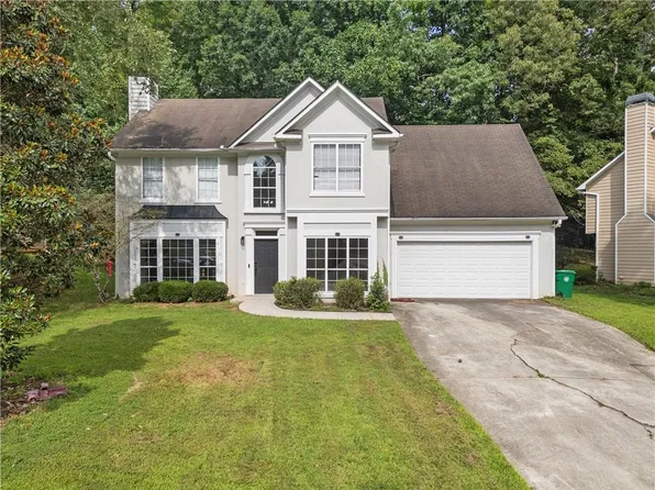 6982 Waters Edge Dr, Stone Mountain, GA 30087