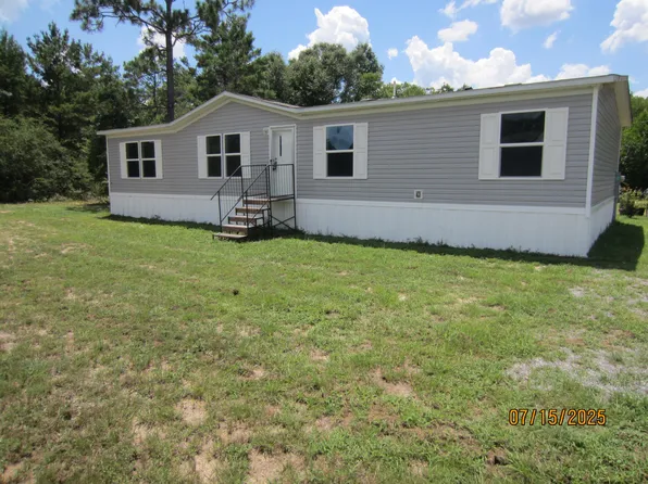 552 Shorey Dr, Defuniak Springs, FL 32433