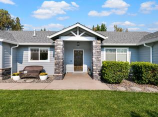 1782 NW F St, Grants Pass, OR 97526