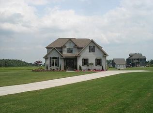 6425 Salt Rd, Clarence, NY 14031