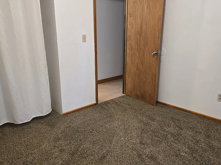 144th Pl NE — Photo 13