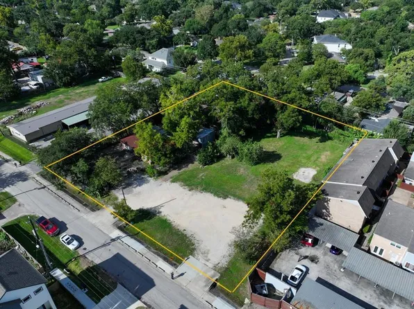 1405 Cedar Post Ln, Houston, TX 77055