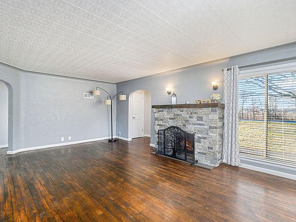 5th image of 5423 Capital Ave SW