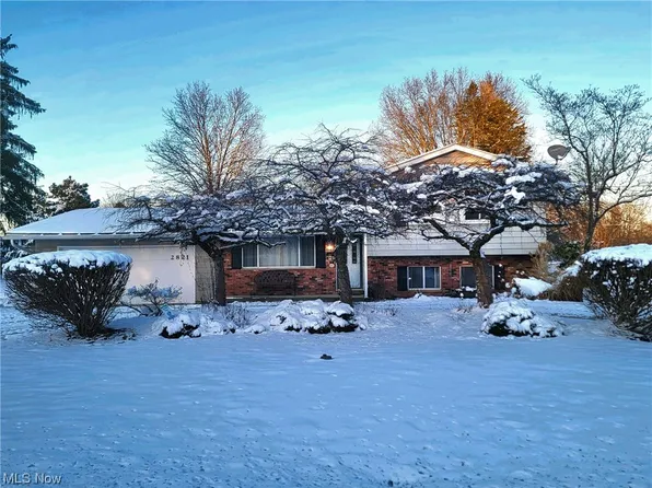 2821 Summit Rd, Akron, OH 44321
