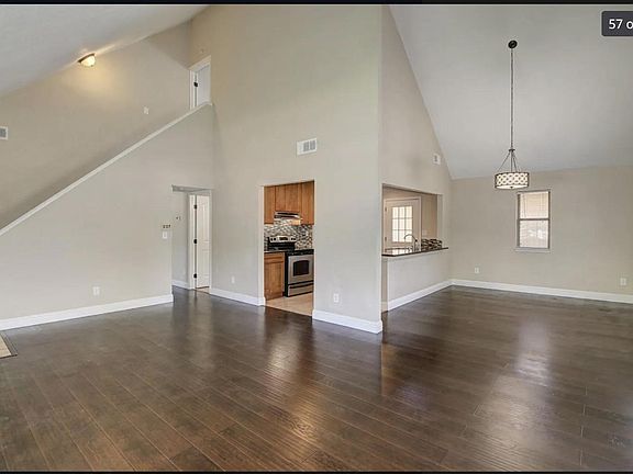 3rd image of 4918 Cottage Way