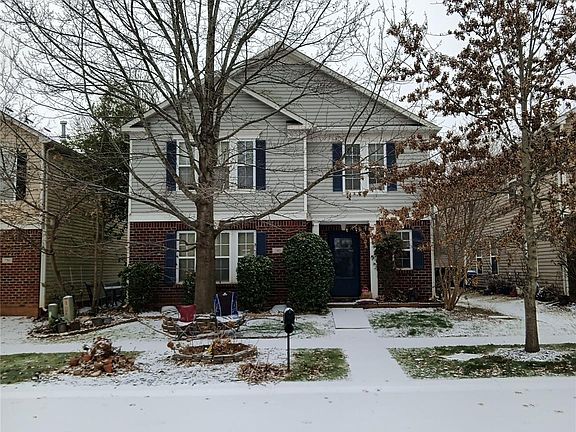 2nd image of 746 Sinclair Dr