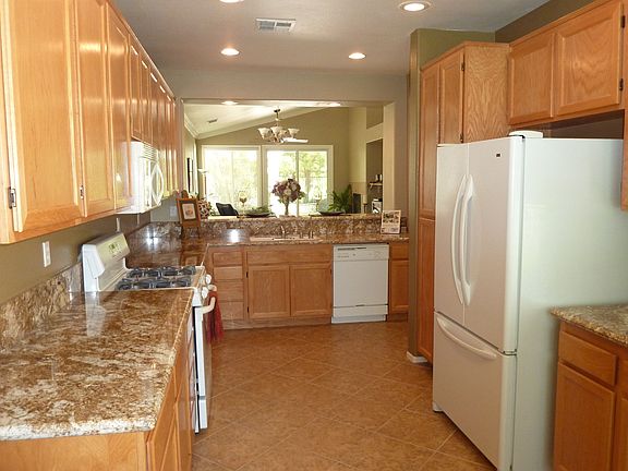 Kitchen with Granite