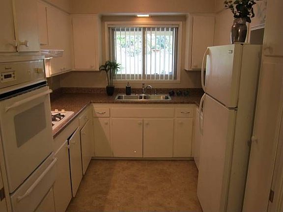 Large Kitchen
