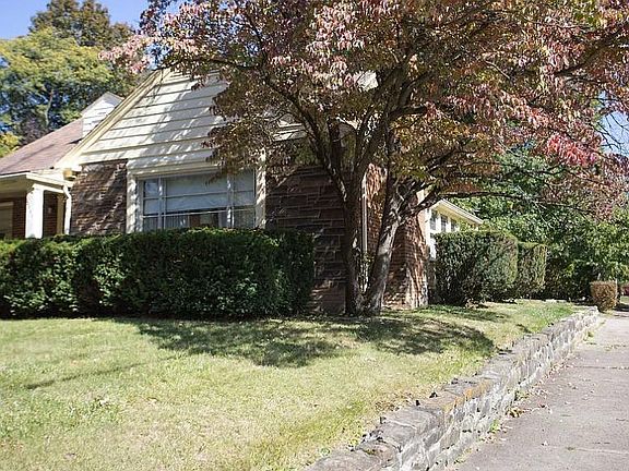 2nd image of 2303 Coronado Ave