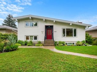 4116 W Brisebois Dr NW, Calgary, AB T2L 2E7