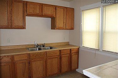 2nd image of 3582 E 140th St