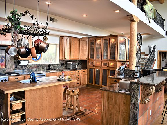 4th image of 122 Deer Valley Dr