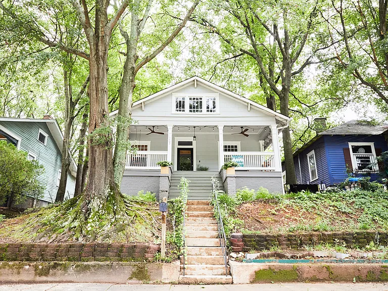 1402 Fairbanks St SW — Photo 1