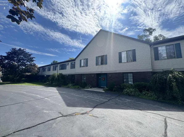 4708 Venice Heights Blvd APT 101, Sandusky, OH 44870