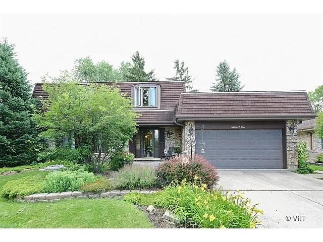 1803 Holly Ave photo 1