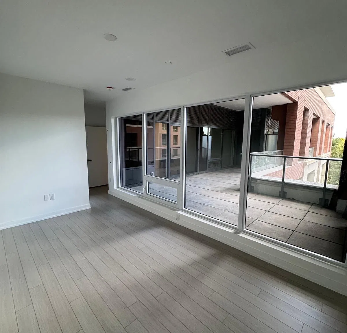 2 bed, $2,750 — Photo 4