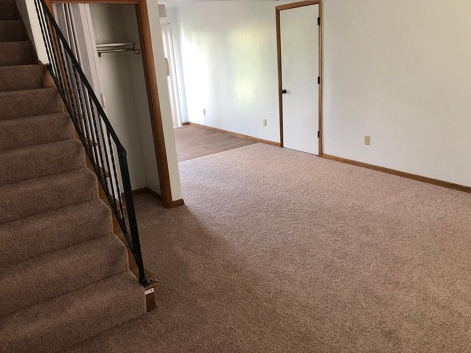 1st image of 478 Melissa Ct