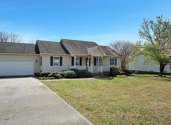 3rd image of 58 Stoney Brook Dr
