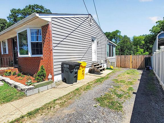 5th image of 130 Margate Dr