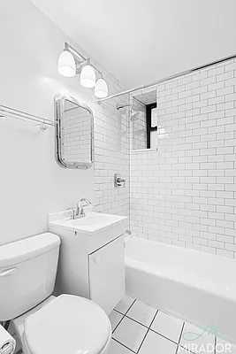 Rented by Mirador Real Estate | media 7