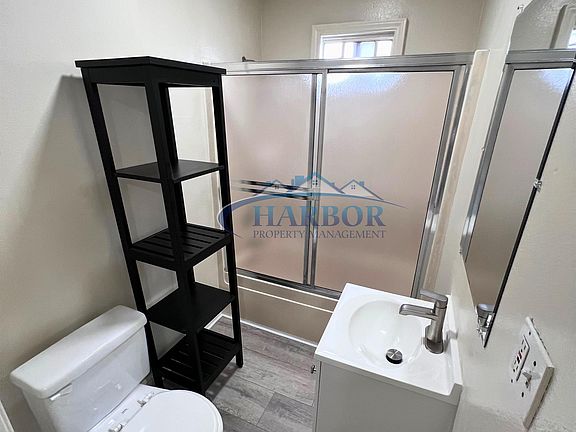 4th image of 782-786 W 18th St #782