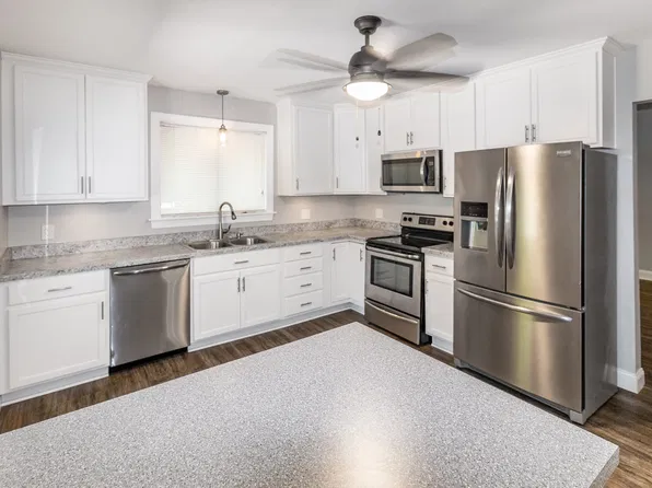 40 E Canal St, Hershey, PA 17033