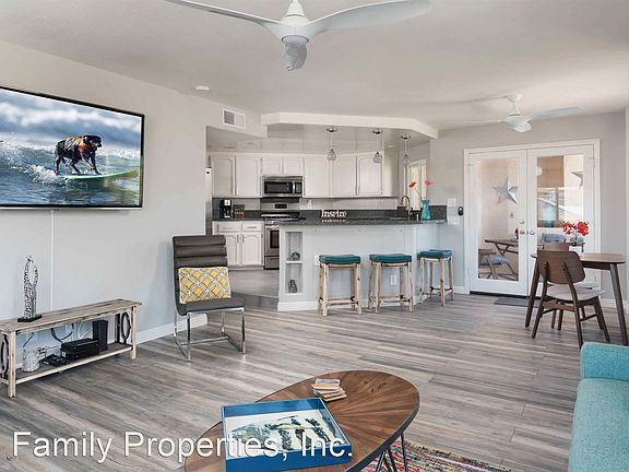 2nd image of 821 Balboa Ct APT 2