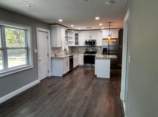 1481 Sandy Ln, Clearwater, FL 33755