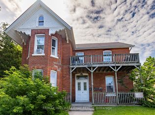 9 Penetang St, Barrie, ON L4M1V5