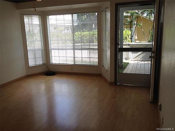 3rd image of 456 Mananai Pl #10-C