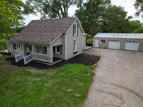 812 Brewer Rd, Danville, IL 61834