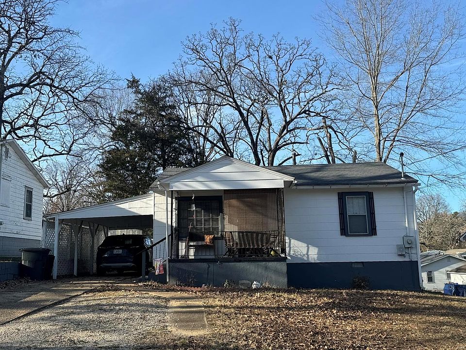 1st image of 709 S 9th St