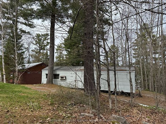 4th image of 34 Weber Rd