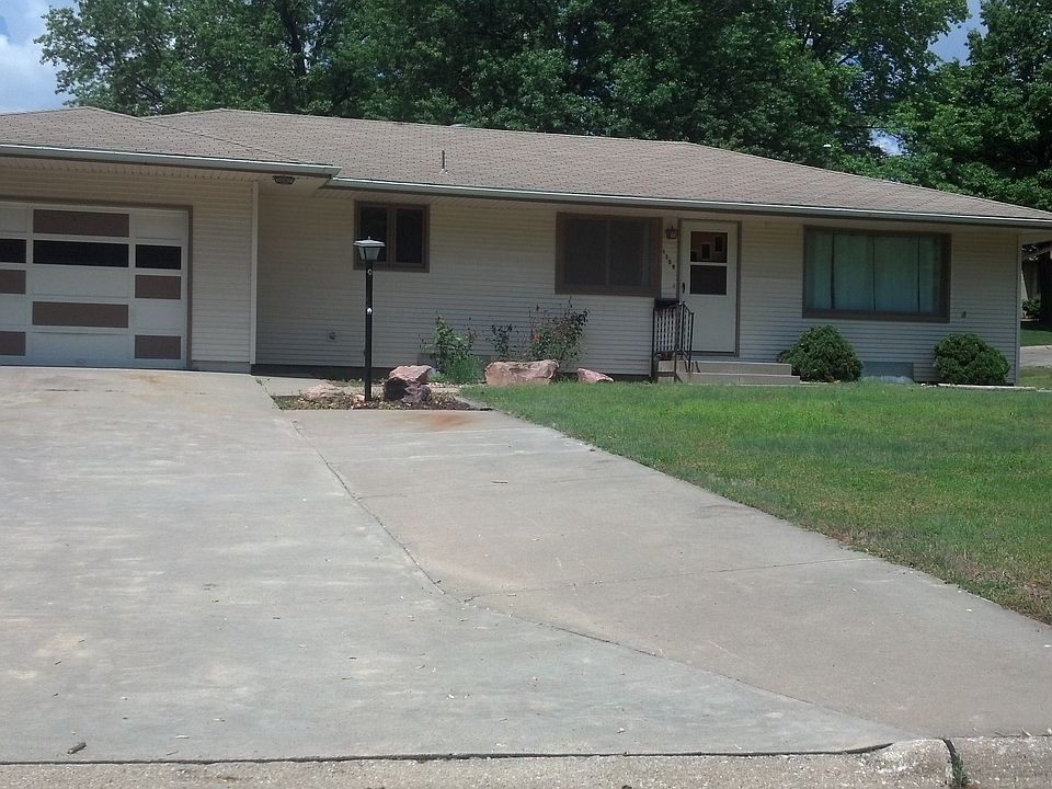 1st image of 1085 Cherl Dr