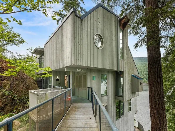 4678 Eastridge Rd, North Vancouver, BC V7G 1K4