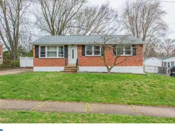 2611 Fairhope Rd, Wilmington, DE 19810