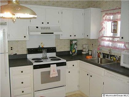 4th image of 417B Highland Dr