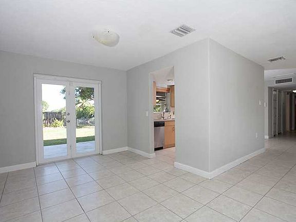 5th image of 5755 SW 116th Ave