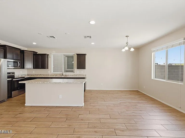 7119 W Golden Ln — Photo 43